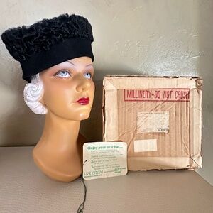 AWE-INSPIRING 1940s' BLACK FELT "COSSACK" STYLE HAT + MOUTON FUR + ORIGINAL BOX